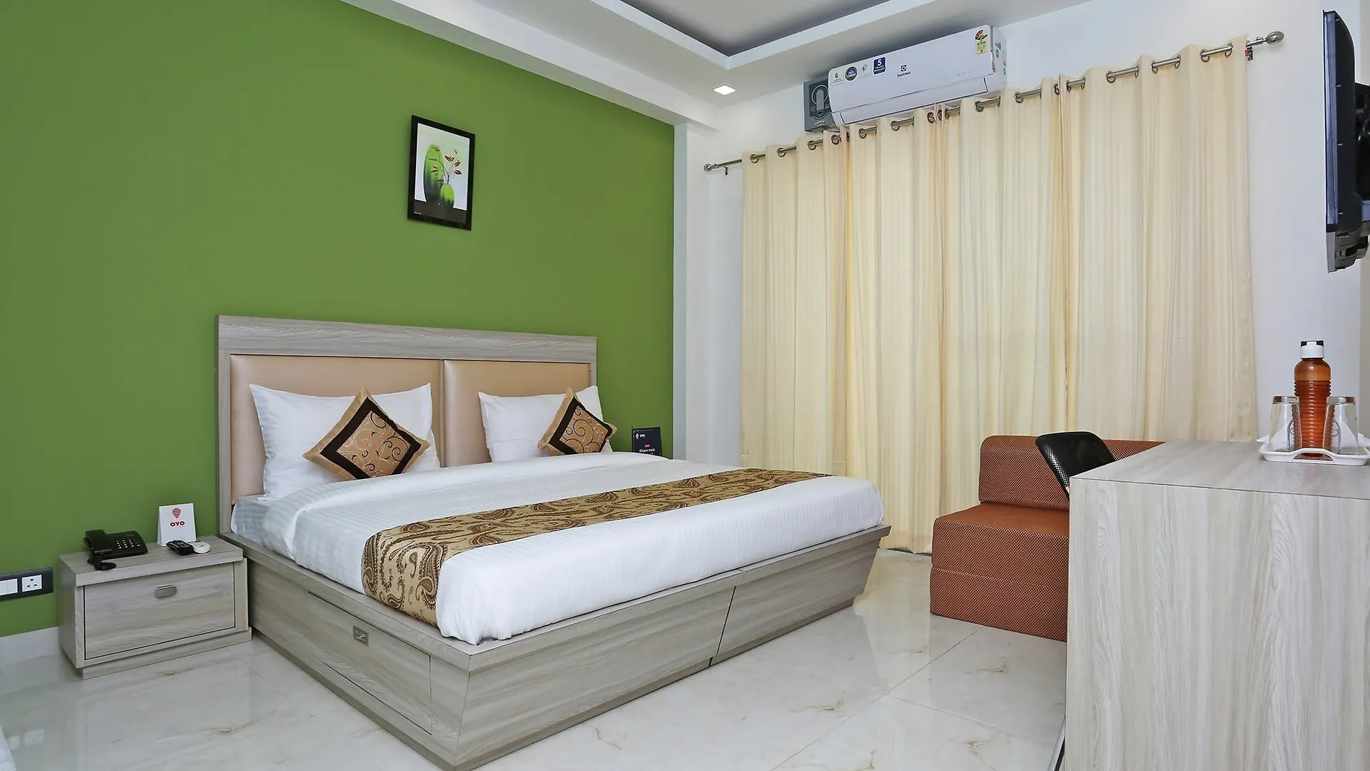 Oyo 9934 Hotel Nirmal Niwas Gurgaon